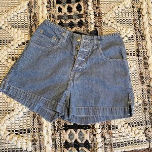 90’s VINTAGE ROUTE 66 WOMENS STRIPED DENIM SHORTS